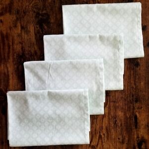 Max Studio Light Green 100% Cotton Table Napkins made in Pakistan,  set of 4